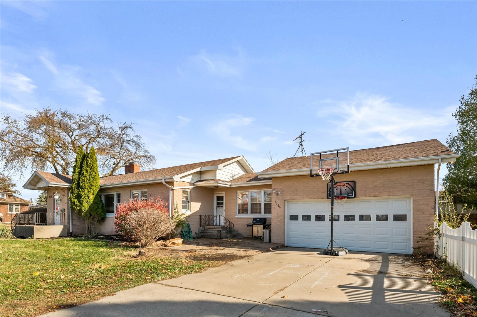 3rd image of 1060 Catherine St, Joliet, IL 60435 | MLS# 12719752