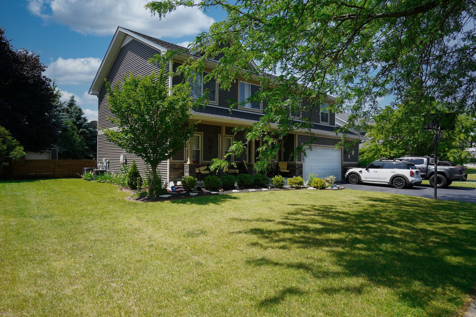 2nd image of 281 Fox Chase Dr N, Oswego, IL 60543 | MLS# 12719788
