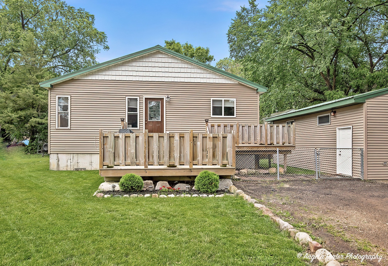 3rd image of 39 Fairfax Rd, Fox Lake, IL 60020 | MLS# 12719831