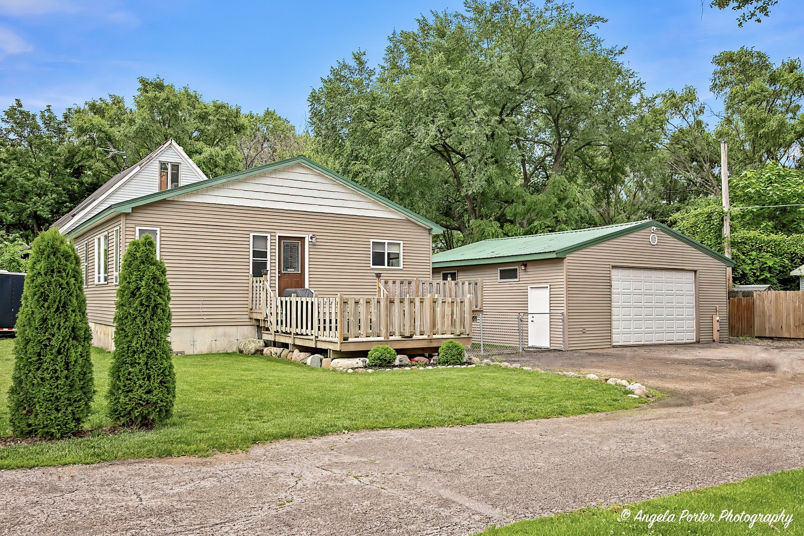 4th image of 39 Fairfax Rd, Fox Lake, IL 60020 | MLS# 12719831