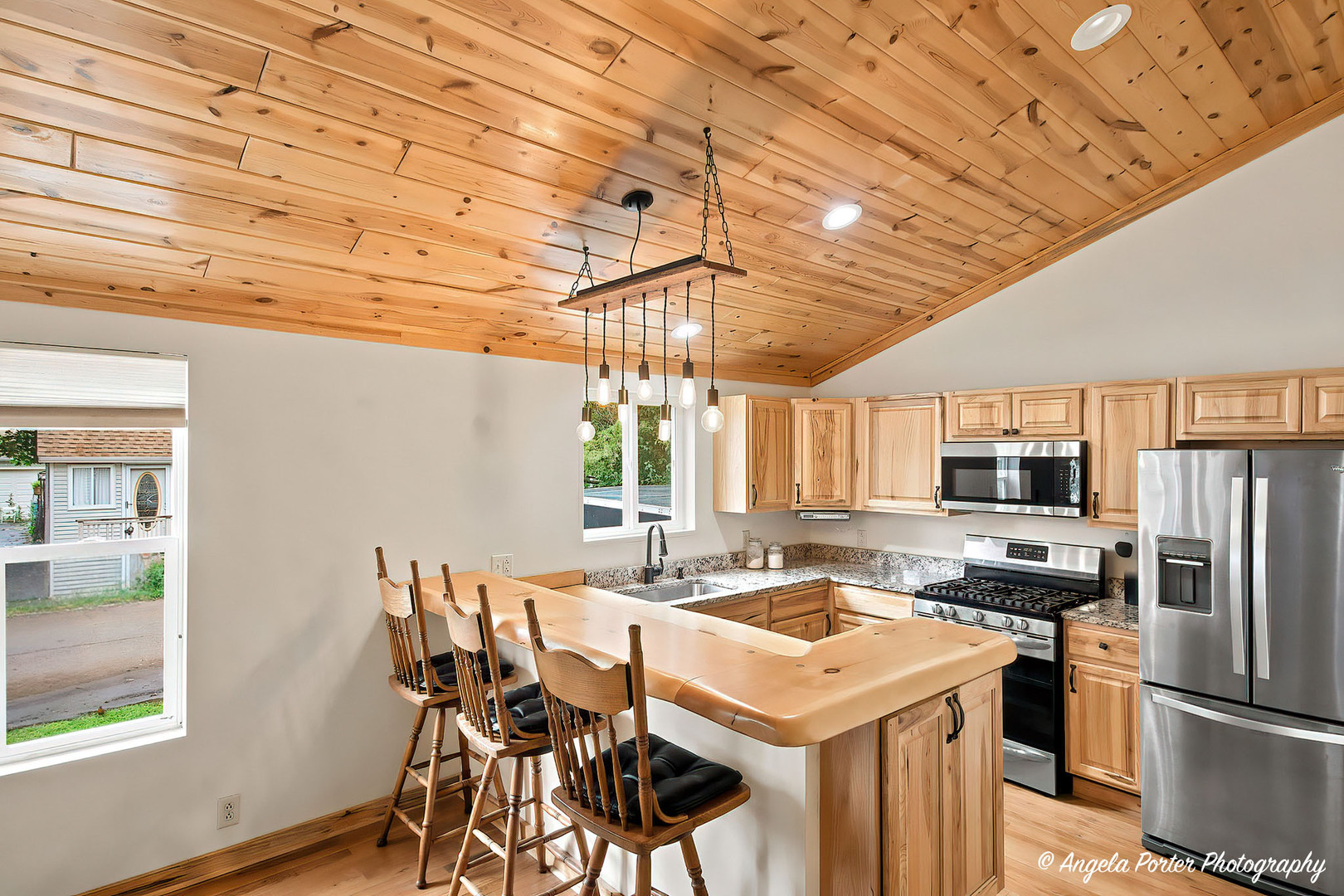 5th image of 39 Fairfax Rd, Fox Lake, IL 60020 | MLS# 12719831