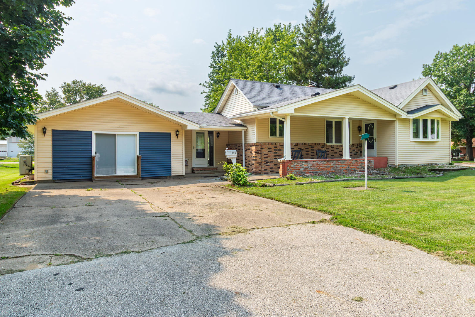 1st image of 214 Ne 6th Ave, Galva, IL 61434 | MLS# 12719832