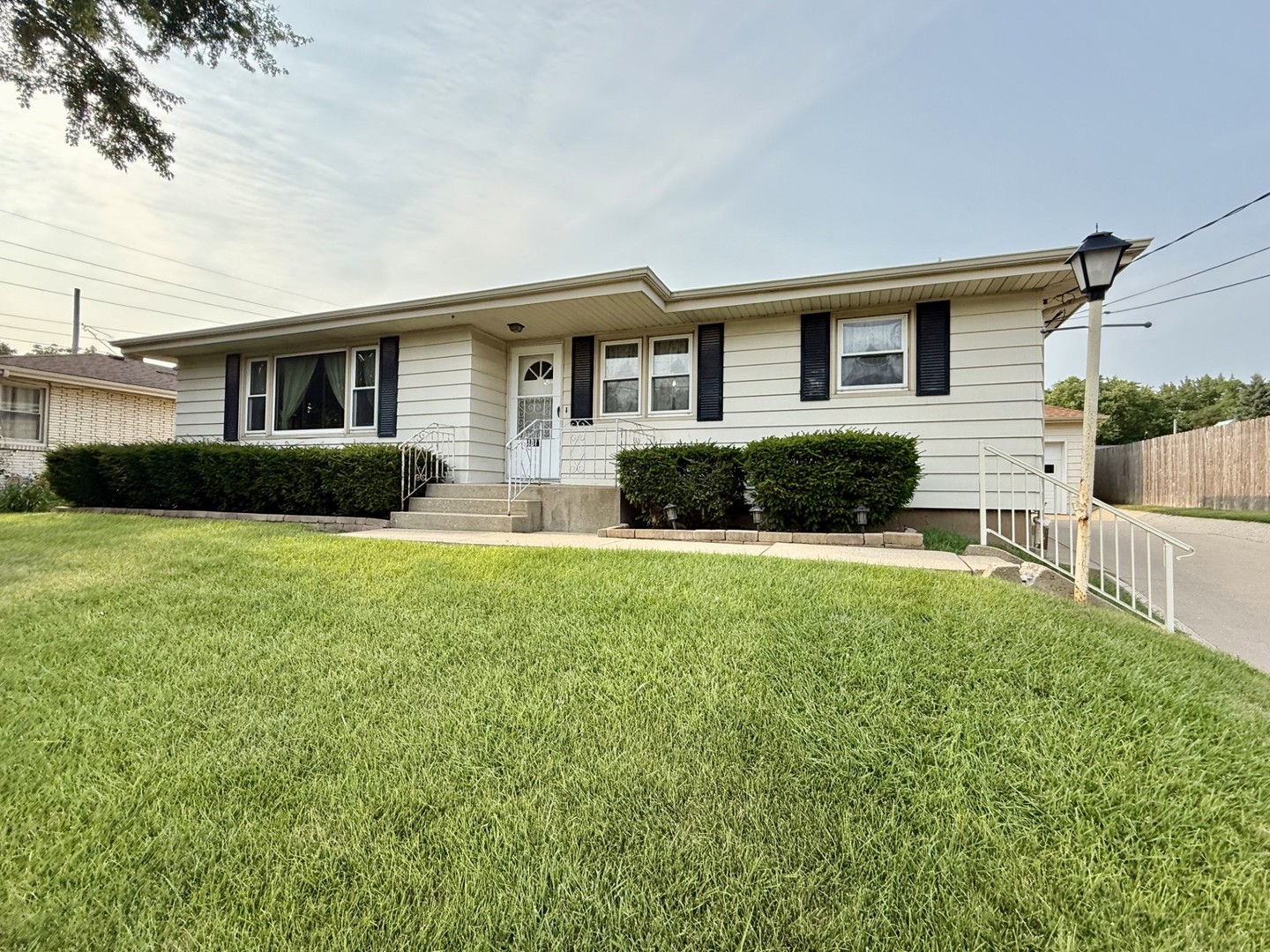 1st image of 1021 7th St, Peru, IL 61354 | MLS# 12719837