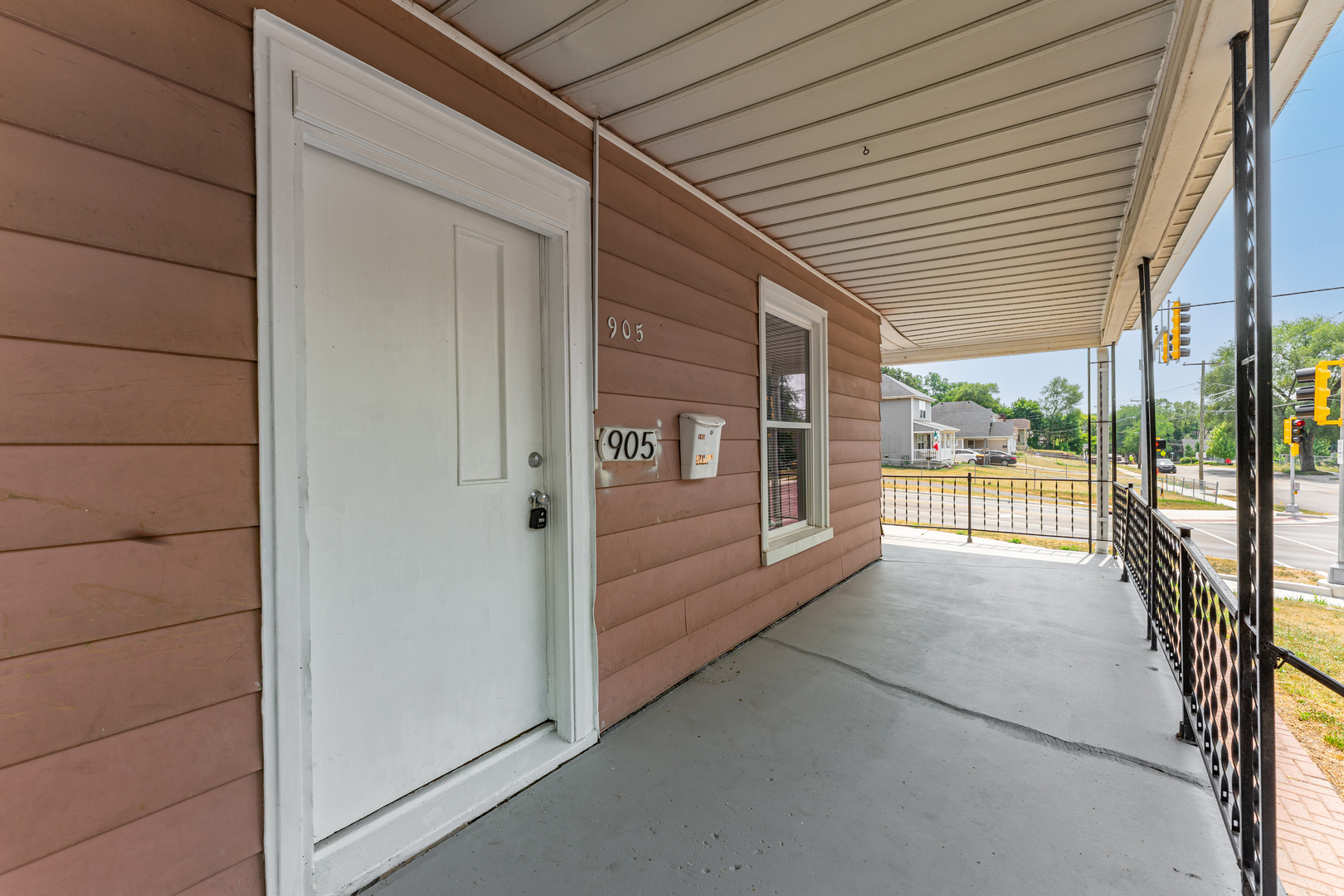 3rd image of 905 N Winnebago St, Rockford, IL 61103 | MLS# 12719905