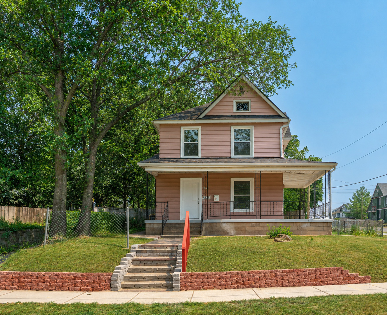 1st image of 905 N Winnebago St, Rockford, IL 61103 | MLS# 12719905