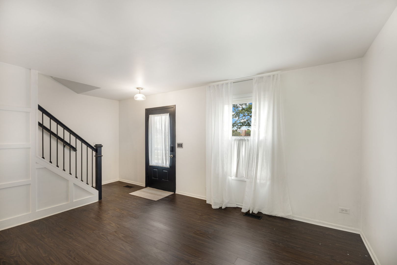 4th image of 630 Hobart Dr, South Elgin, IL 60177 | MLS# 12719993