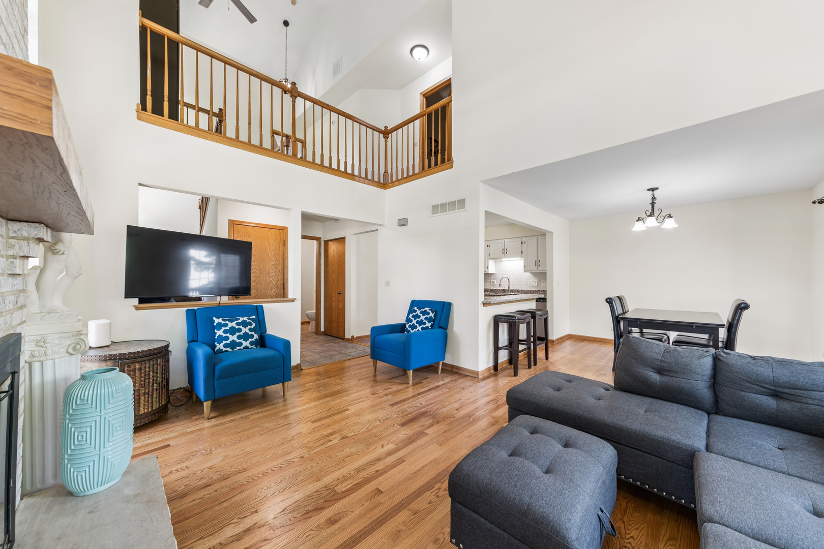3rd image of 2216 Seaver Ln #2216, Hoffman Estates, IL 60169 | MLS# 12720049
