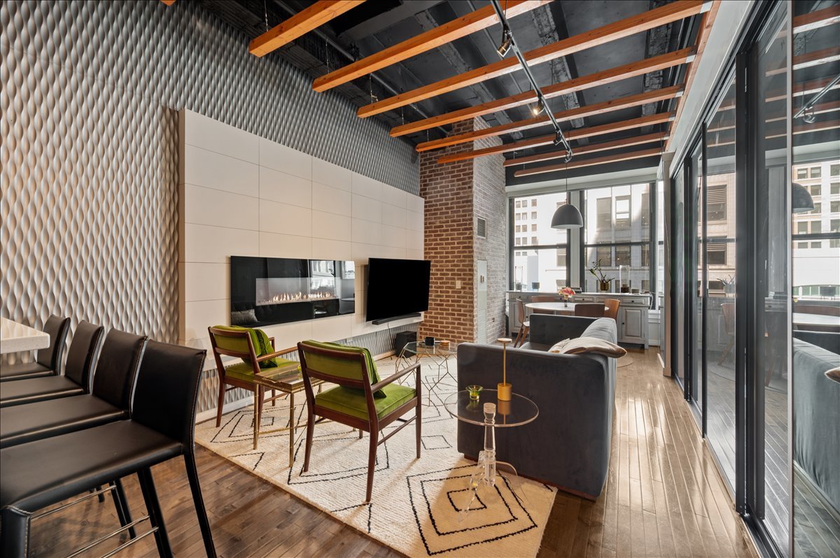 4th image of 20 N State St, Chicago, IL 60602