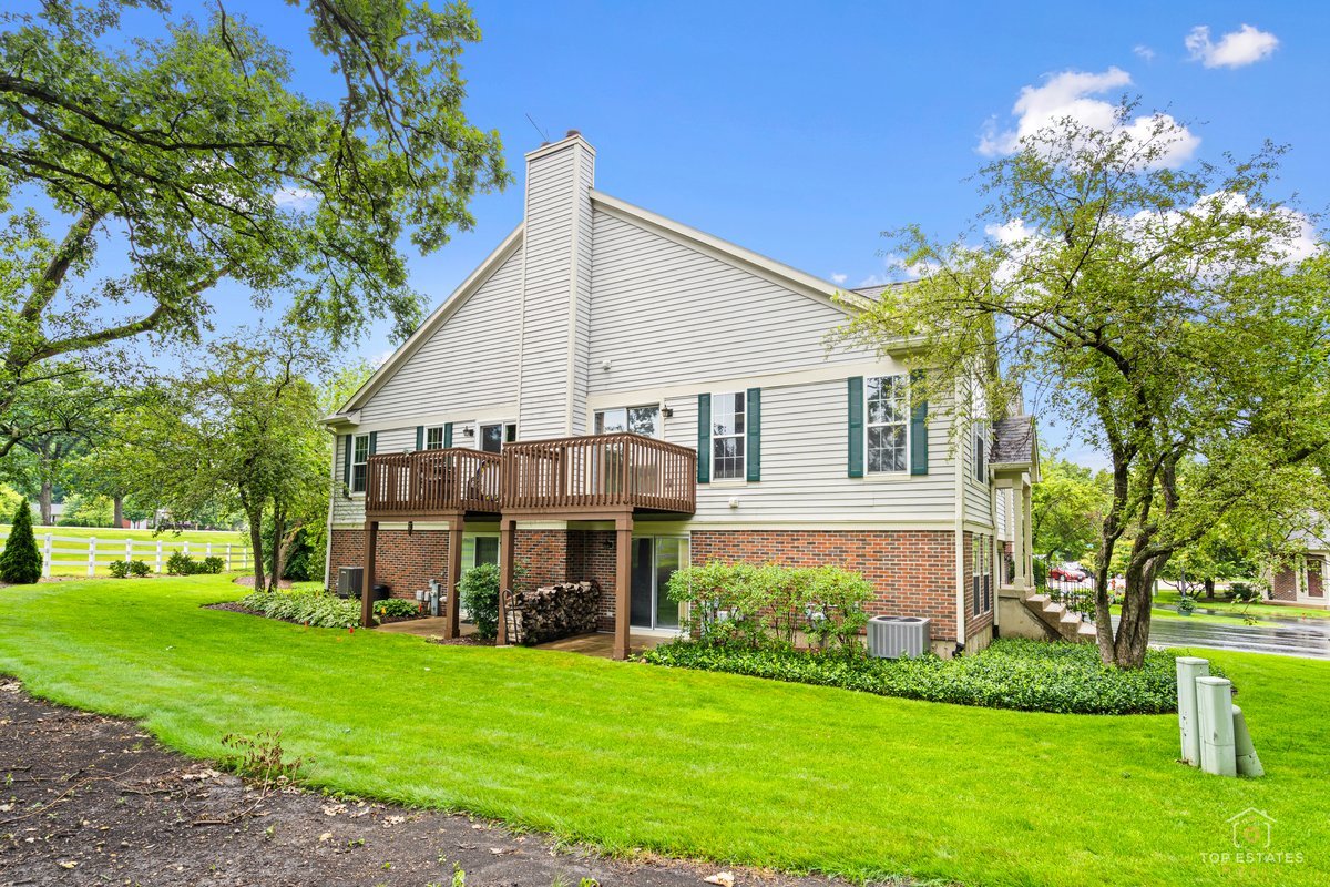 3rd image of 1115 Hunt Wyck Ct #1115, Elgin, IL 60120 | MLS# 12720176
