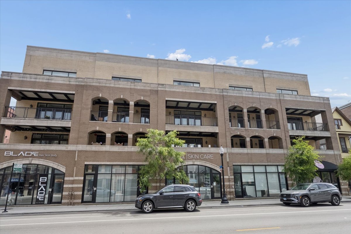1st image of 1423 W Belmont Ave #4, Chicago, IL 60657 | MLS# 12720277