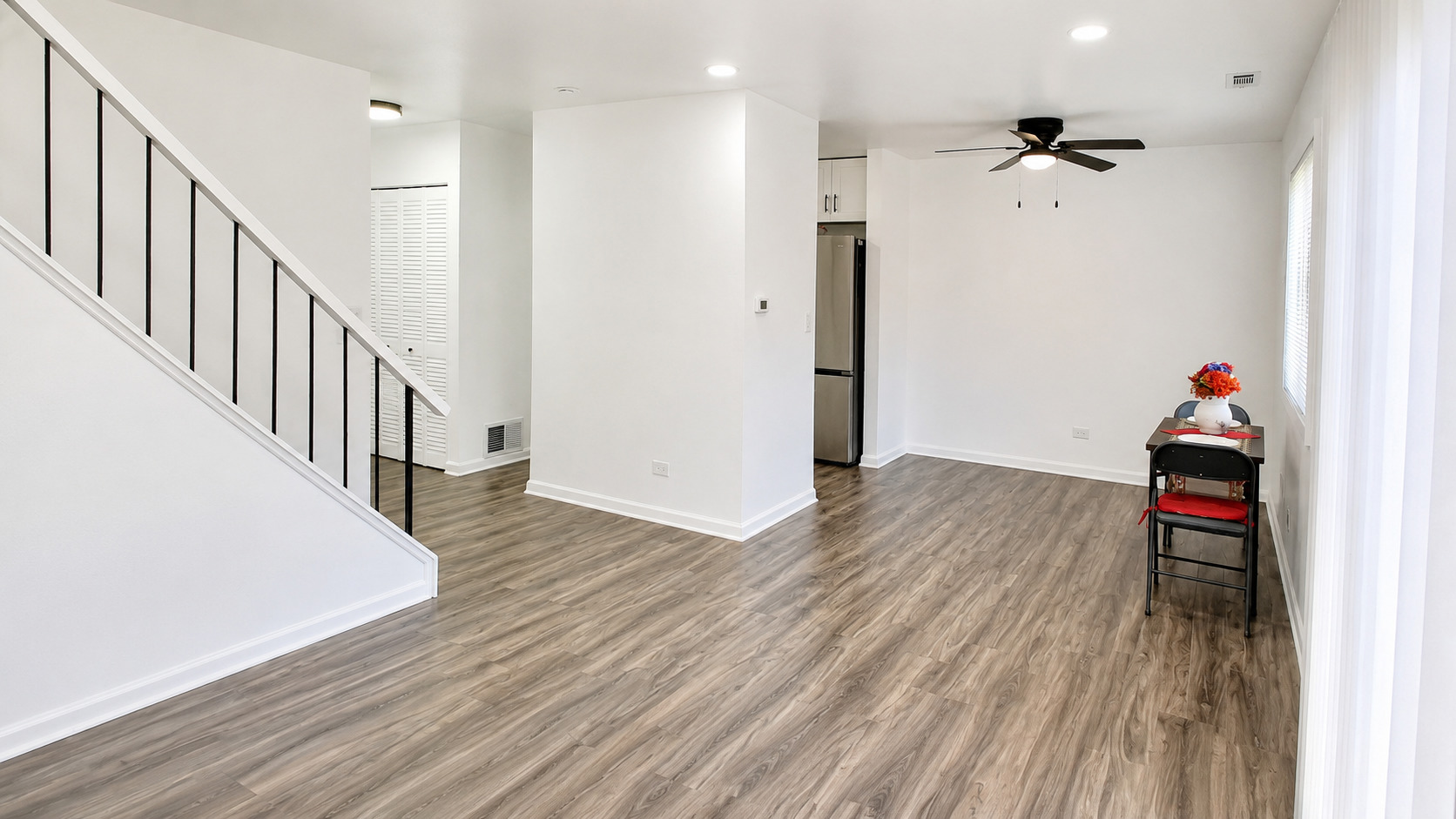 4th image of 523 Alton Ct, Carol Stream, IL 60188 | MLS# 12720300