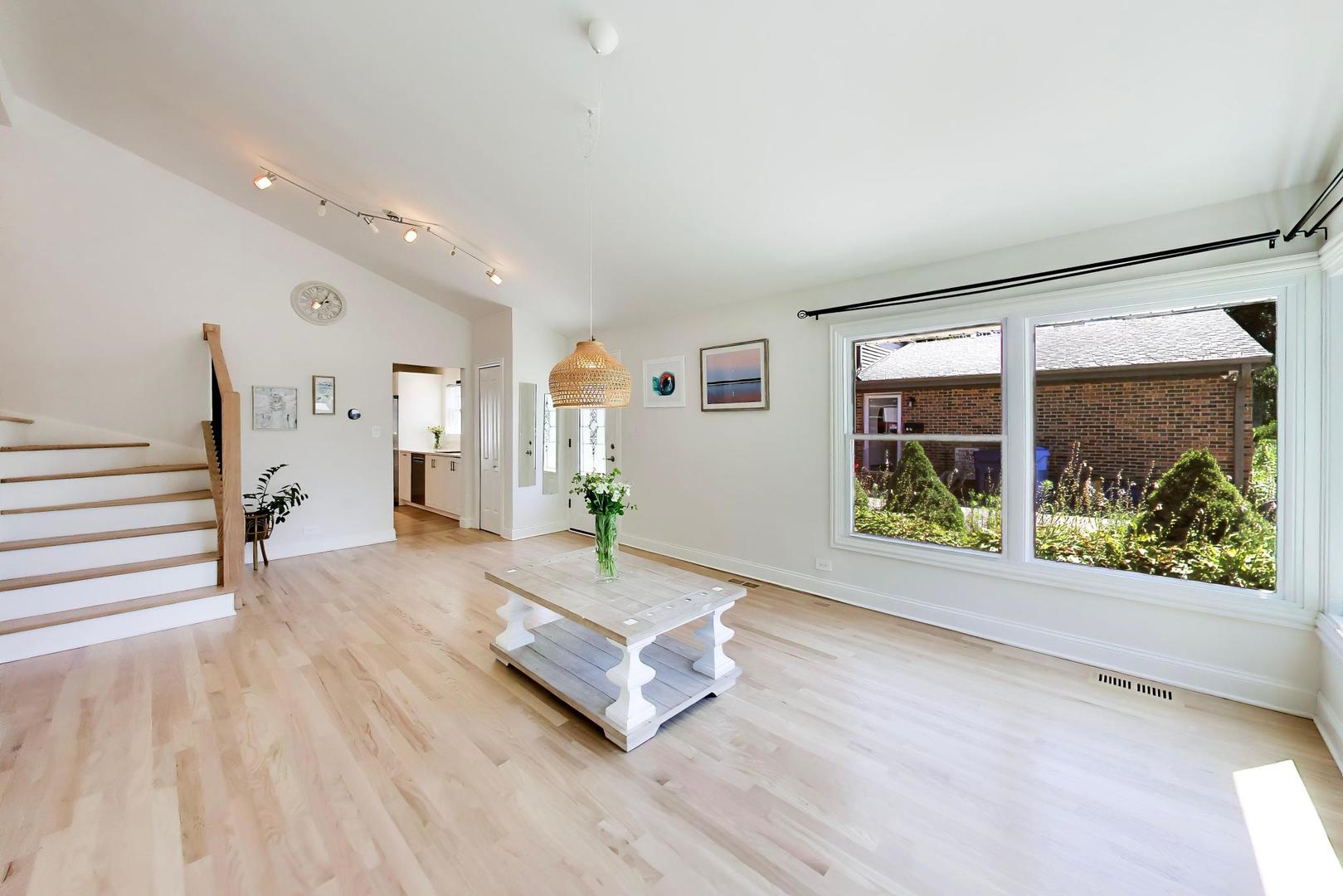 4th image of 1269 Eastwood Ave, Highland Park, IL 60035 | MLS# 12720329