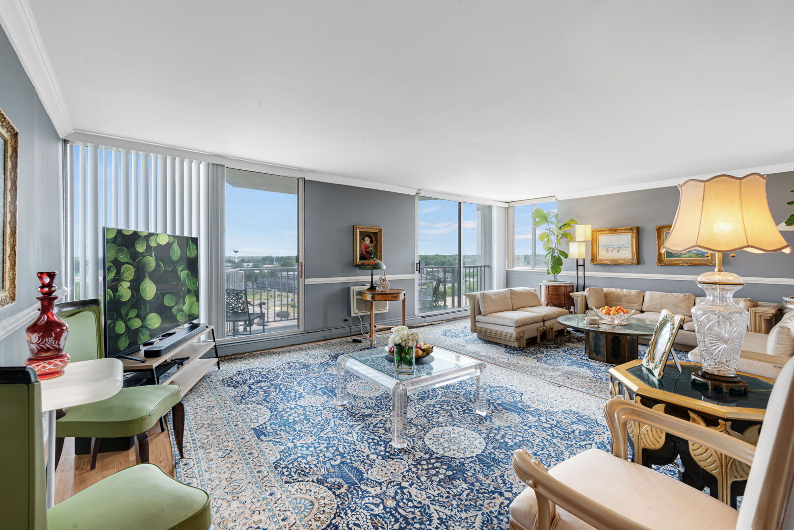 4th image of 40 N Tower Rd N, Oak Brook, IL 60523