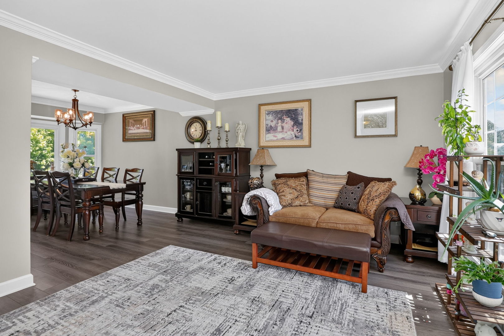 3rd image of 1213 Saratoga Dr, Carol Stream, IL 60188 | MLS# 12720419