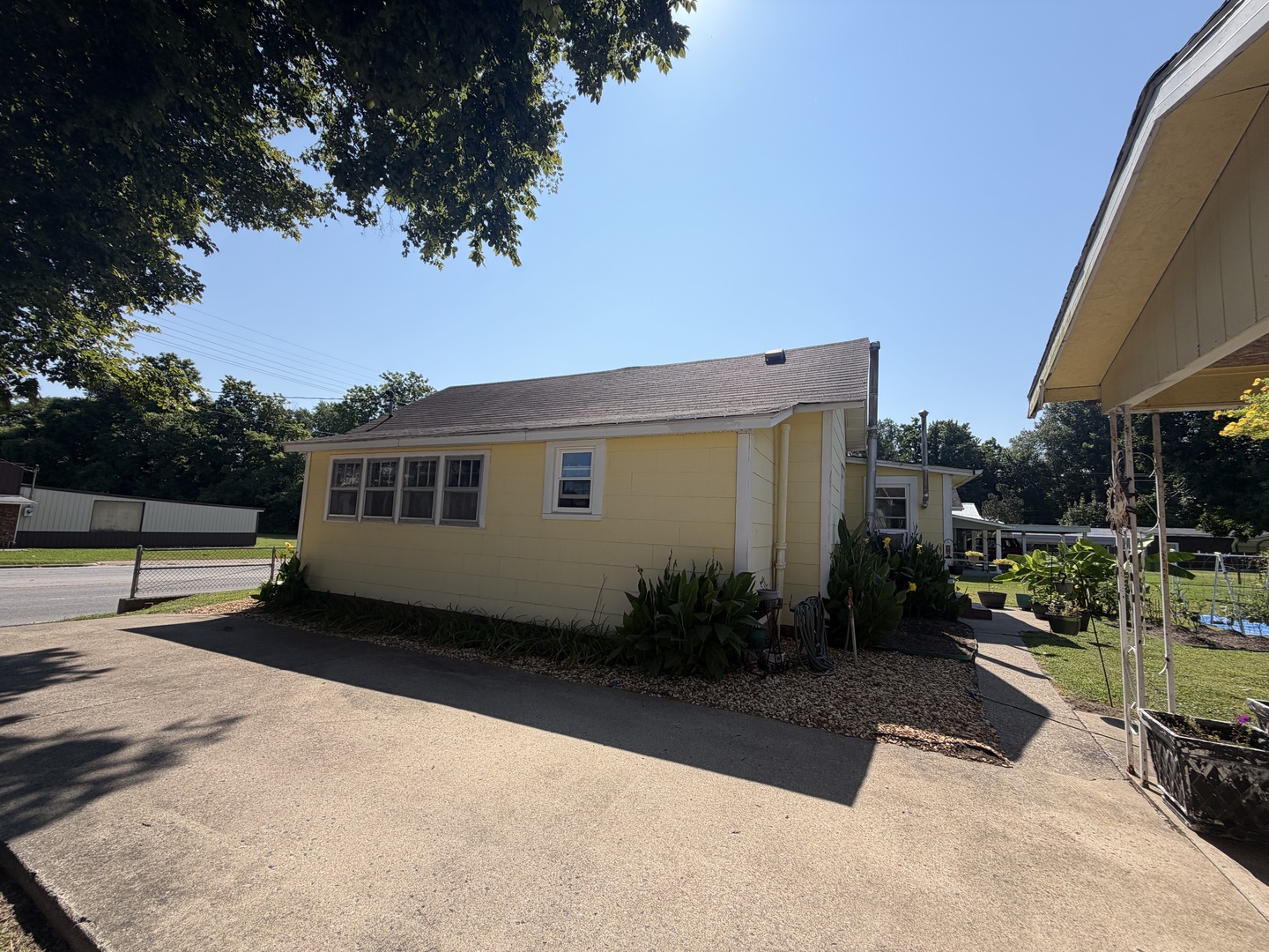 3rd image of 808 W 10Th St, Metropolis, IL 62960 | MLS# 12720457