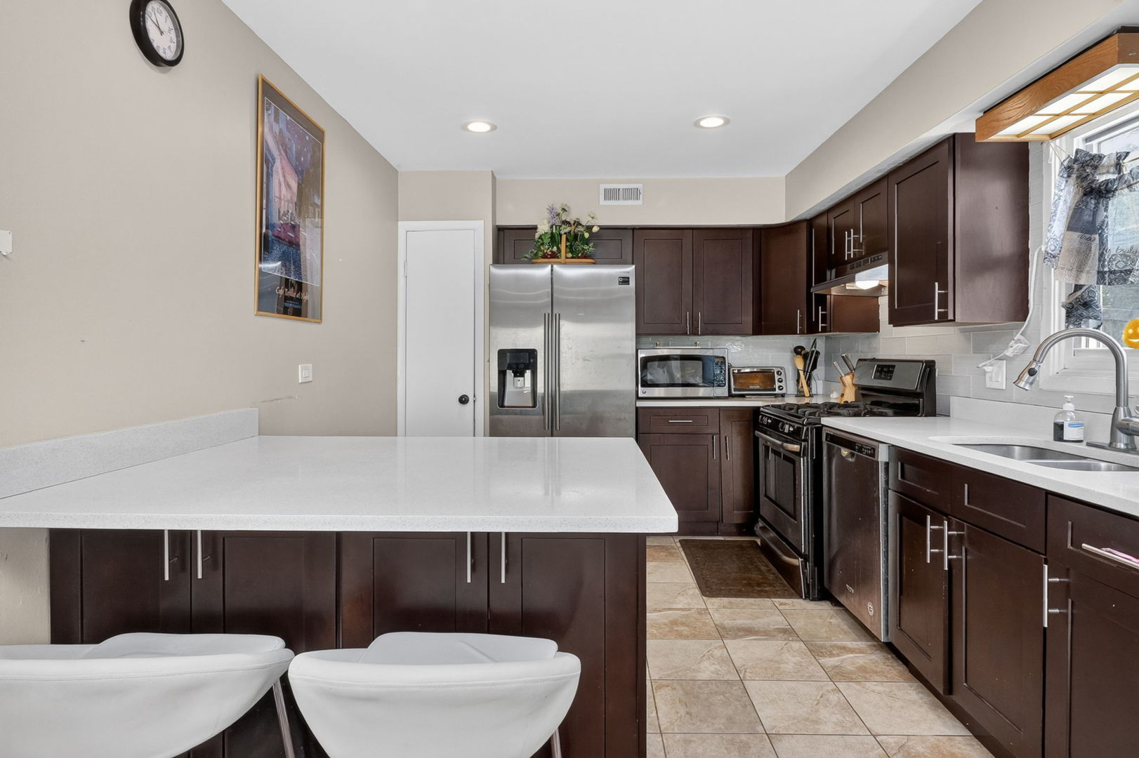 5th image of 1017 Bob O Link Dr, Darien, IL 60561 | MLS# 12720486