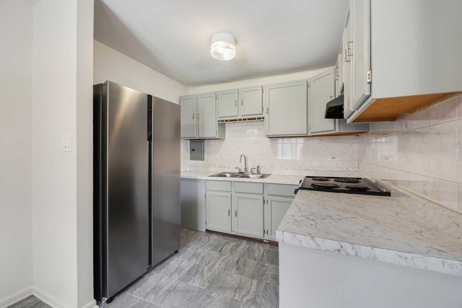 2nd image of 2308 Algonquin Rd #7, Rolling Meadows, IL 60008 | MLS# 12720494