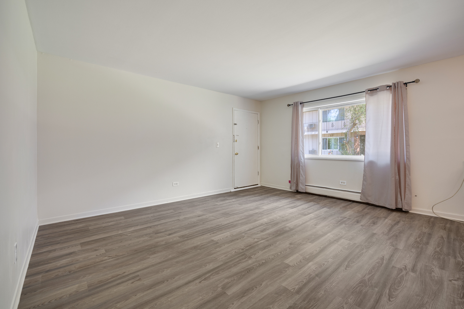 4th image of 2308 Algonquin Rd #7, Rolling Meadows, IL 60008 | MLS# 12720494