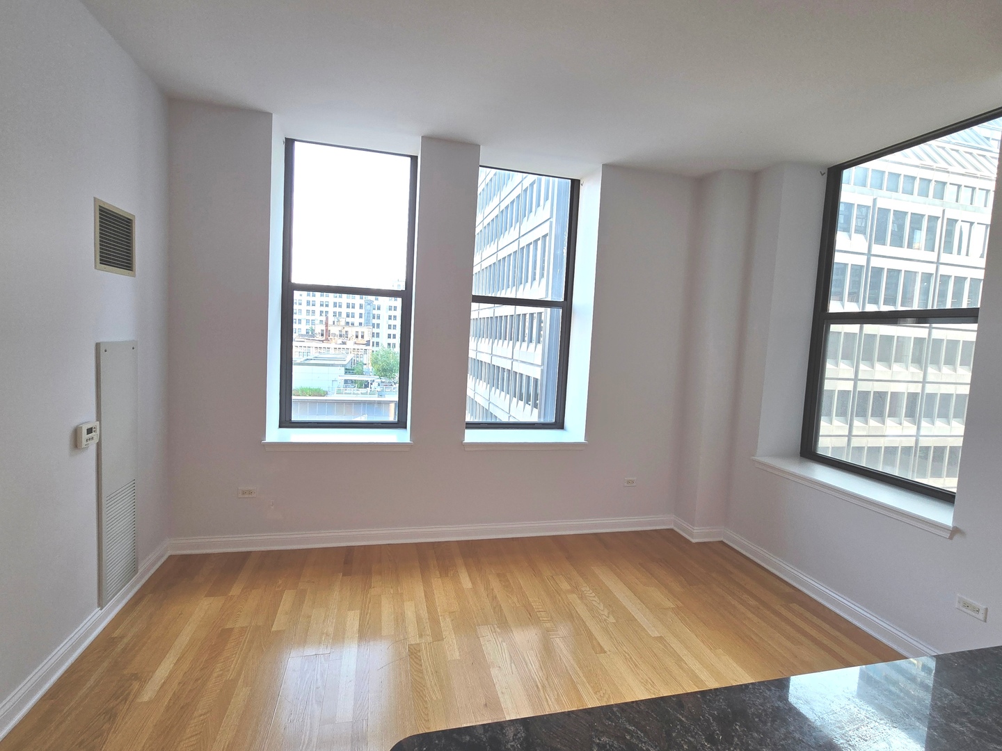 5th image of 8 W Monroe St #1800, Chicago, IL 60603 | MLS# 12720519
