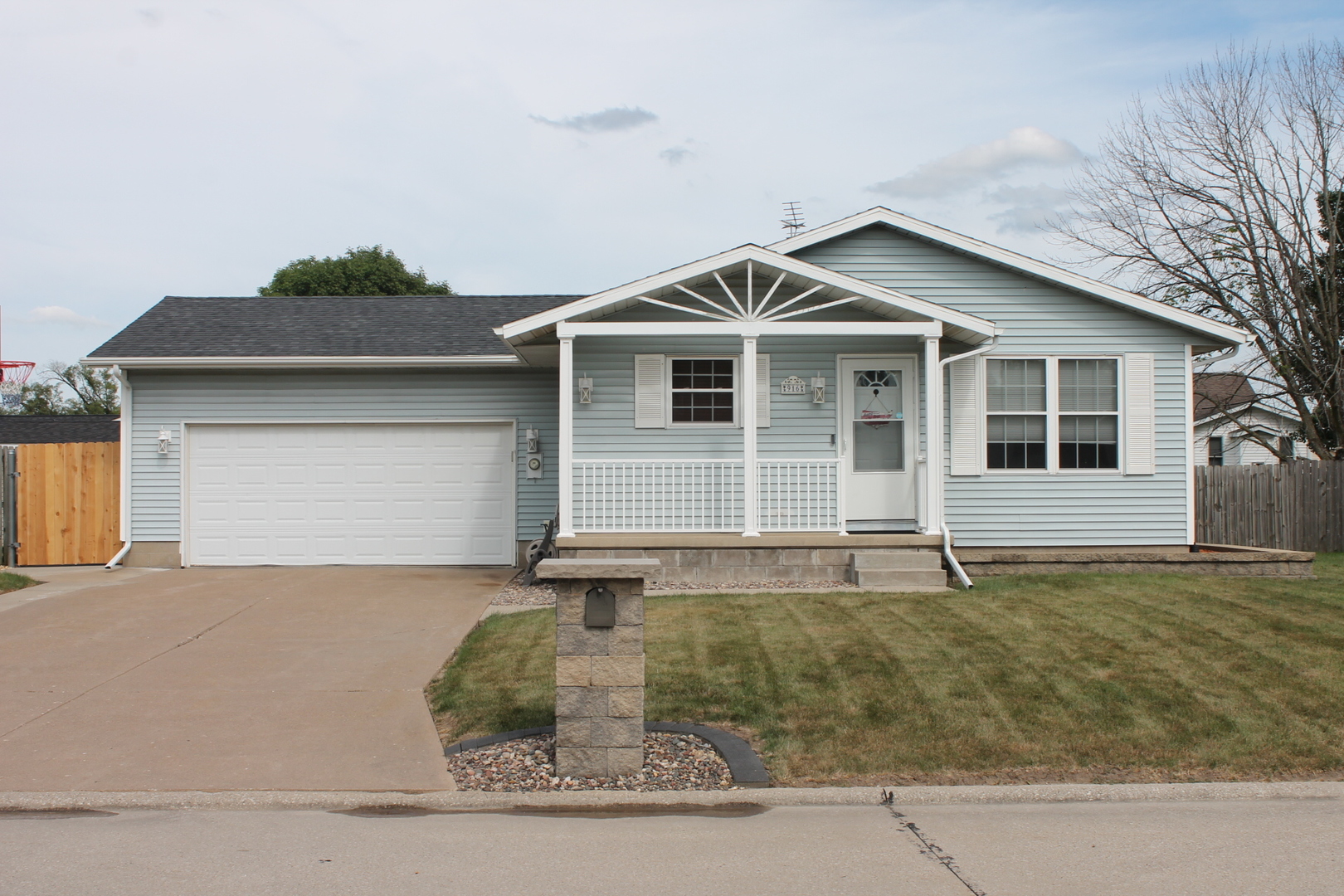 1st image of 916 Birchwood Dr, Colona, IL 61241 | MLS# 12720577