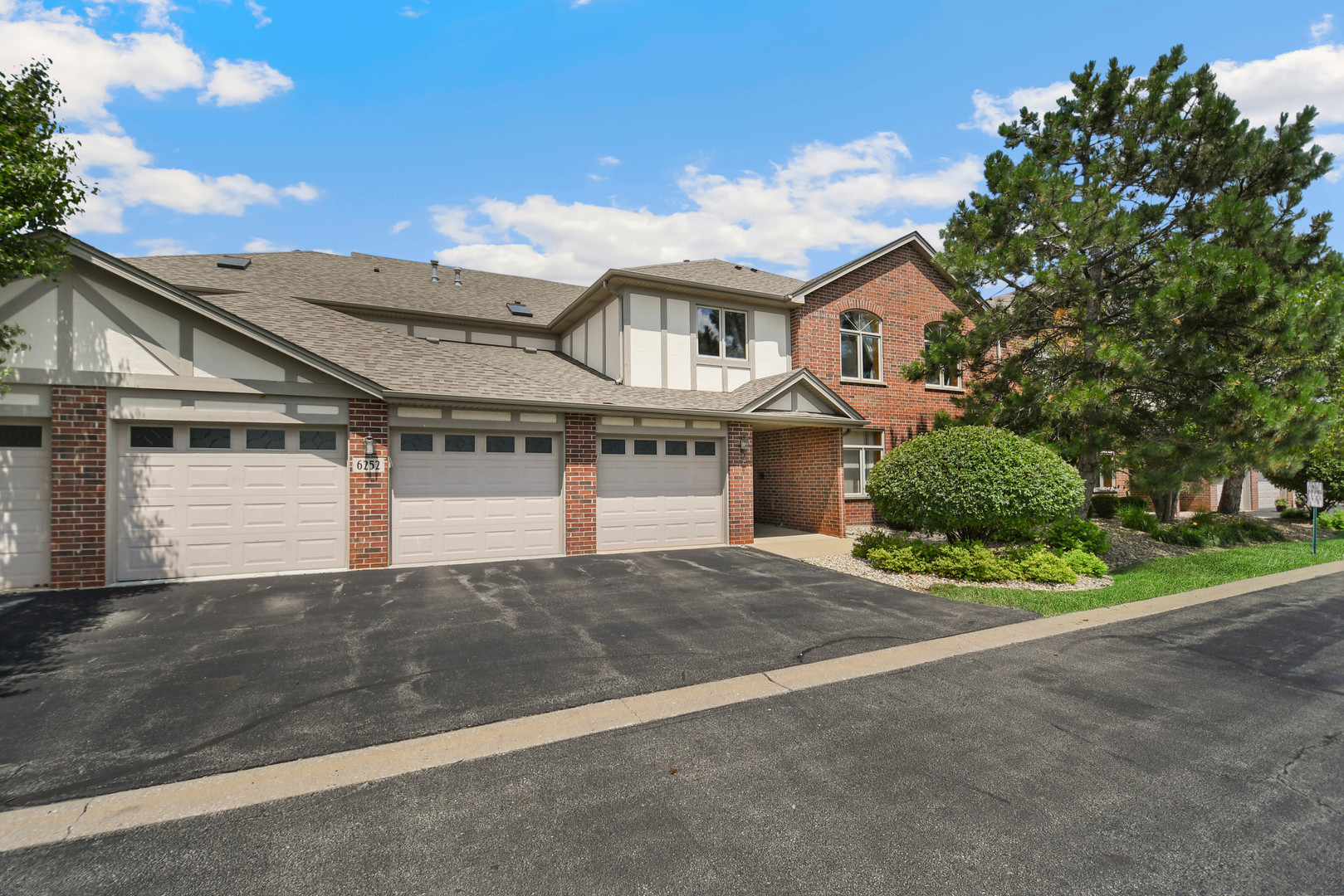 1st image of 6252 Kallsen Dr #4, Tinley Park, IL 60477 | MLS# 12720581