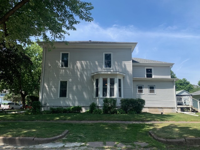 4th image of 644 Congress St, Ottawa, IL 61350 | MLS# 12720594