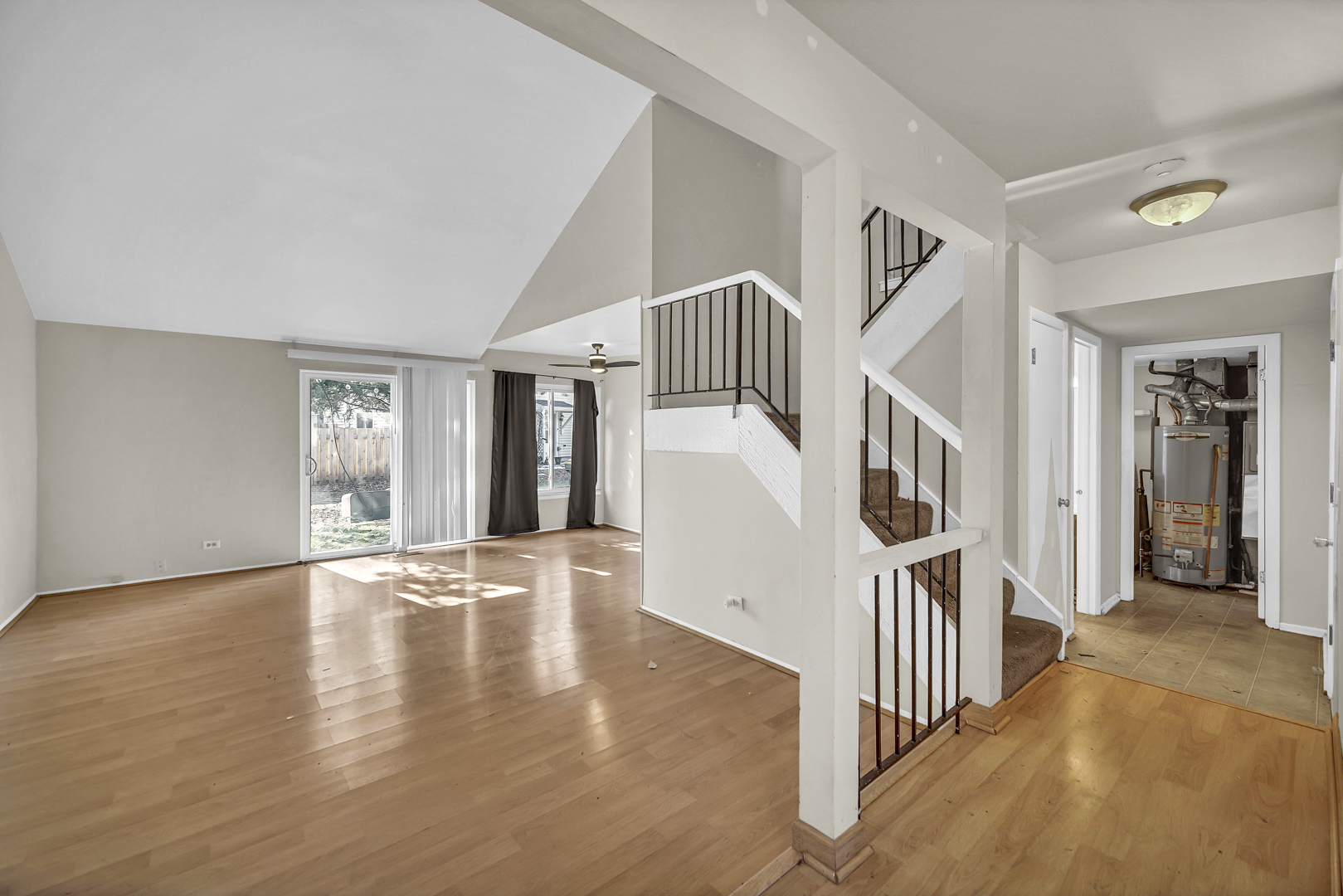5th image of 545 Alton Ct, Carol Stream, IL 60188 | MLS# 12720762