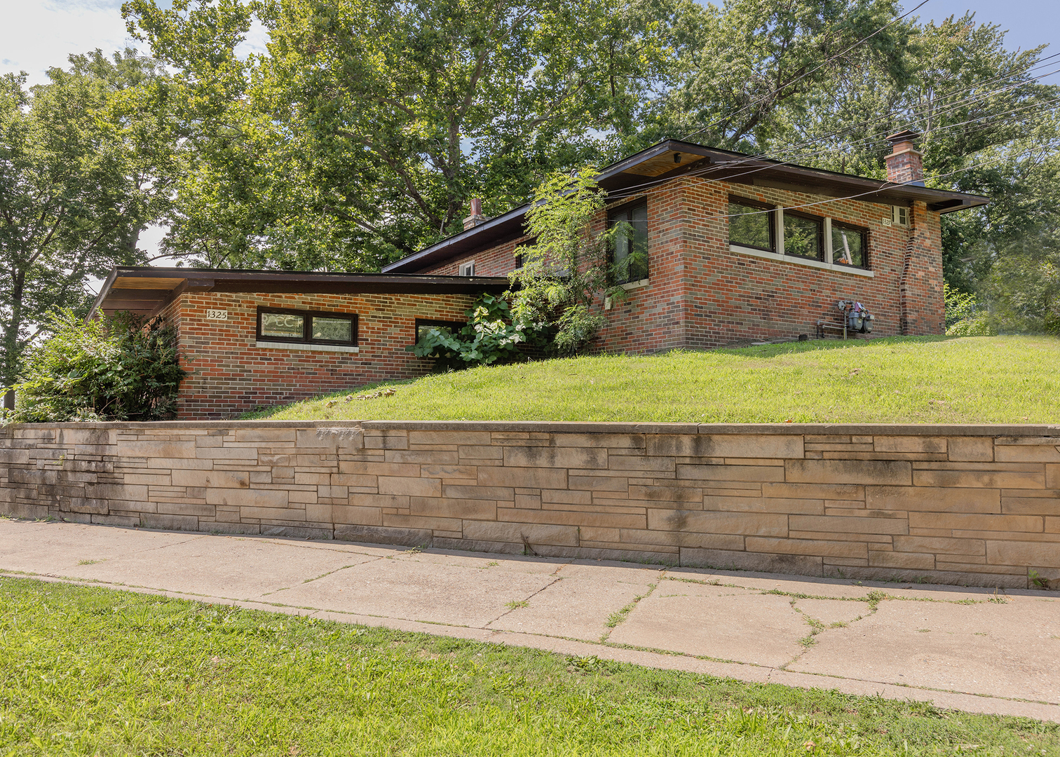 1st image of 1325-1327 Clay St, Davenport, IA 52804 | MLS# 12720764