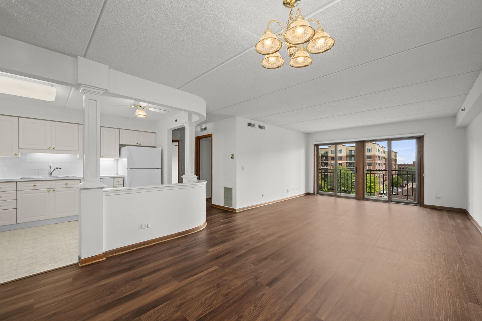 2nd image of 15 S Pine St #507, Mount Prospect, IL 60056 | MLS# 12720792