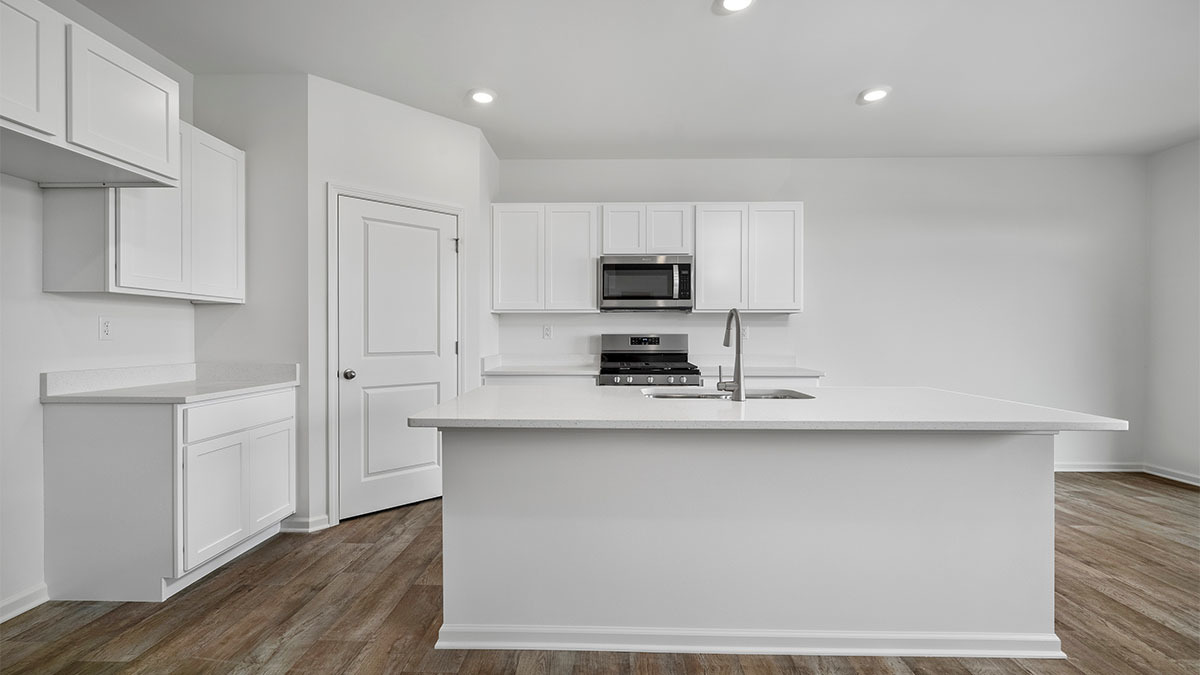 3rd image of 914 Cascade Dr, Pingree Grove, IL 60140 | MLS# 12720810