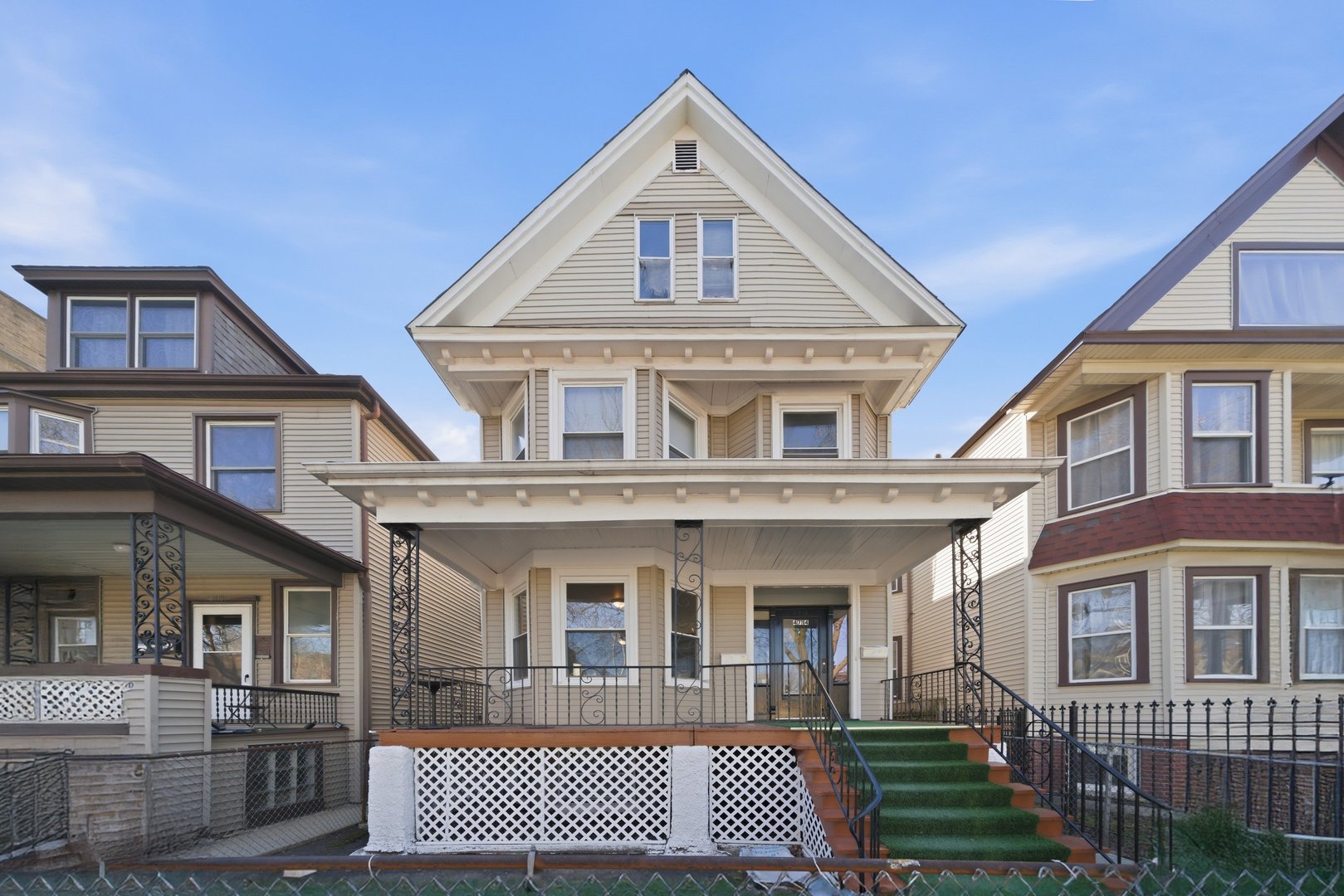1st image of 4714 N Spaulding Ave, Chicago, IL 60625 | MLS# 12720842
