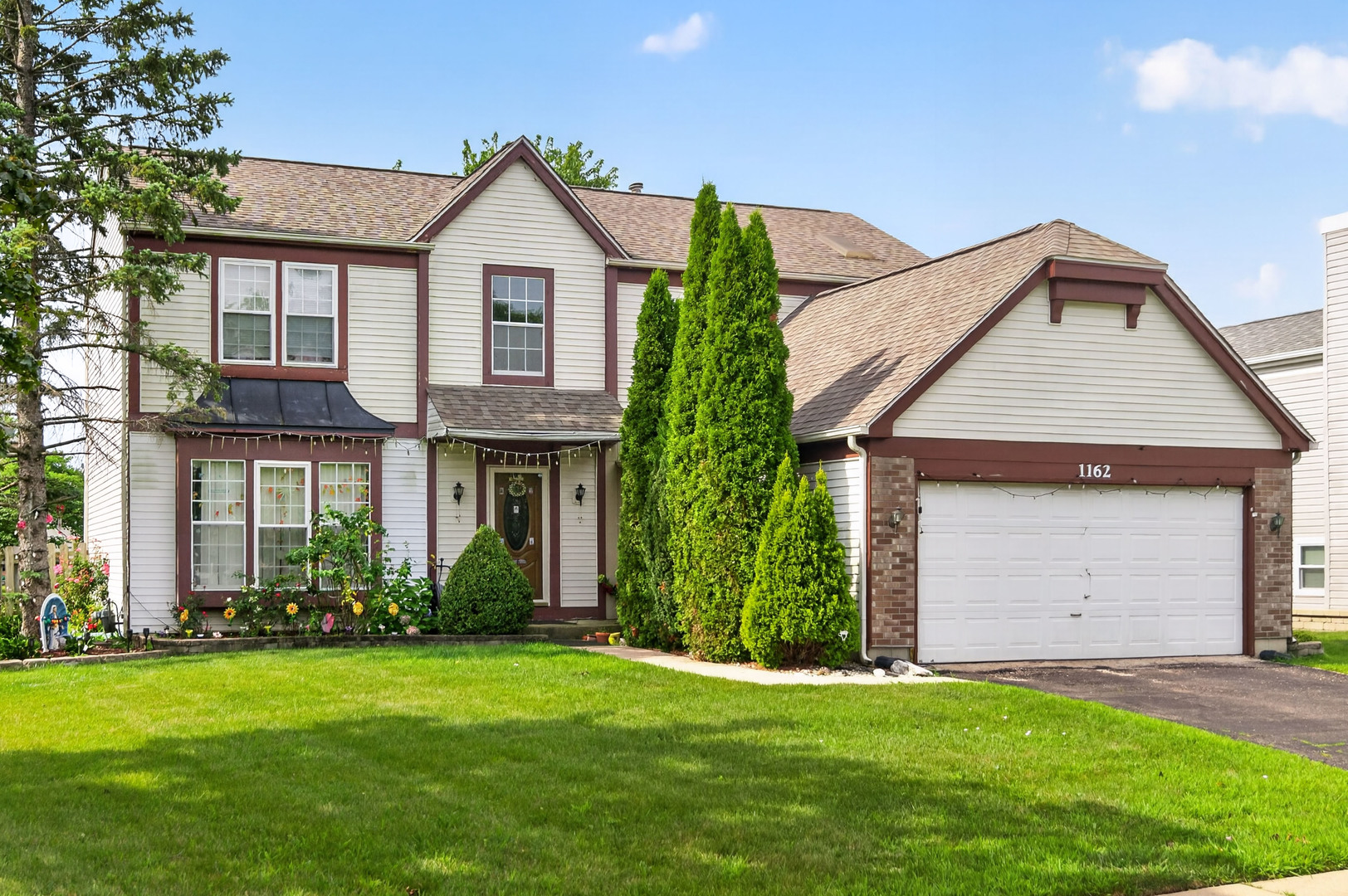 2nd image of 1162 Hyannis Cir, Carol Stream, IL 60188 | MLS# 12720863