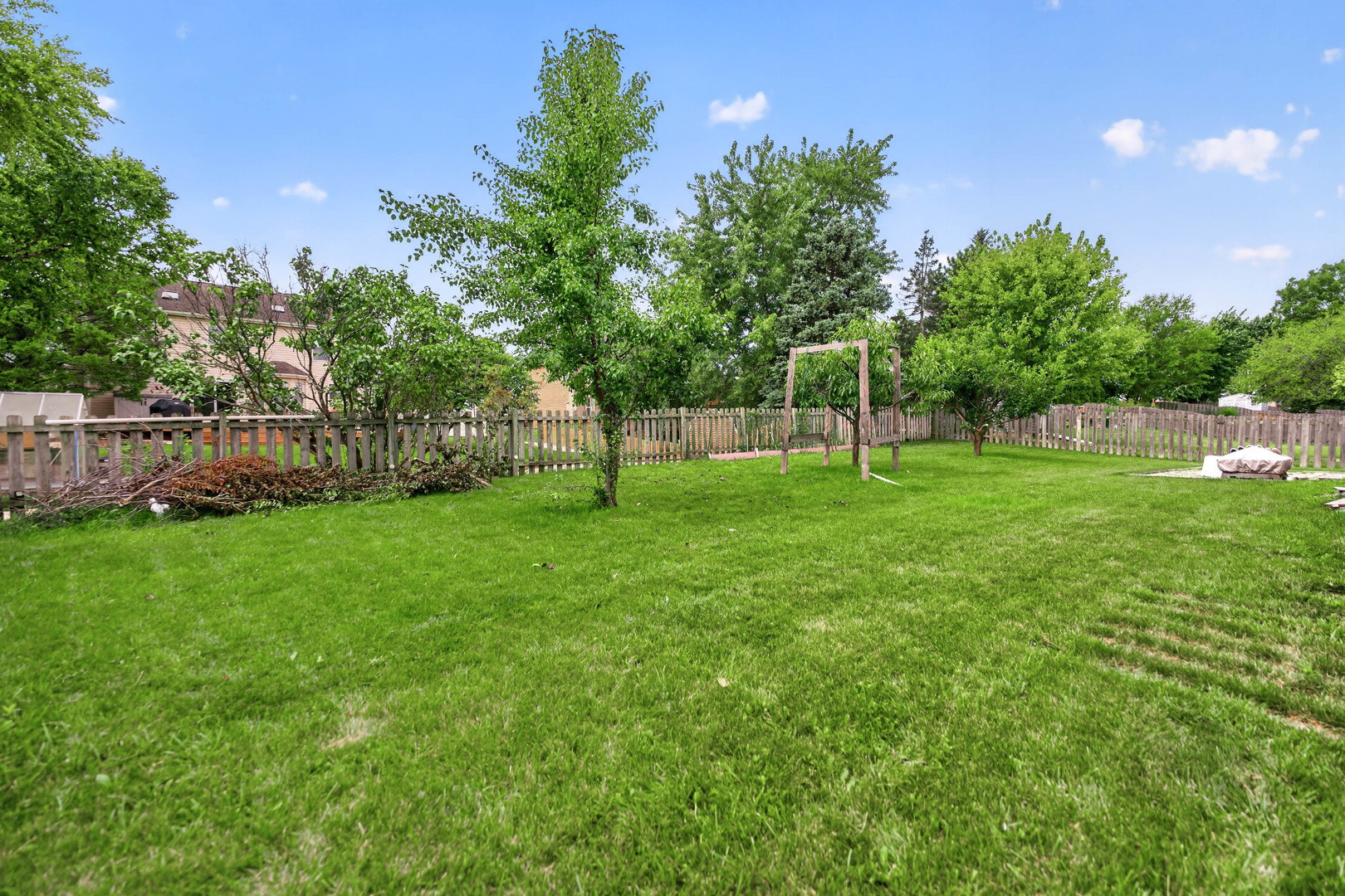 31st image of 1162 Hyannis Cir, Carol Stream, IL 60188 | MLS# 12720863