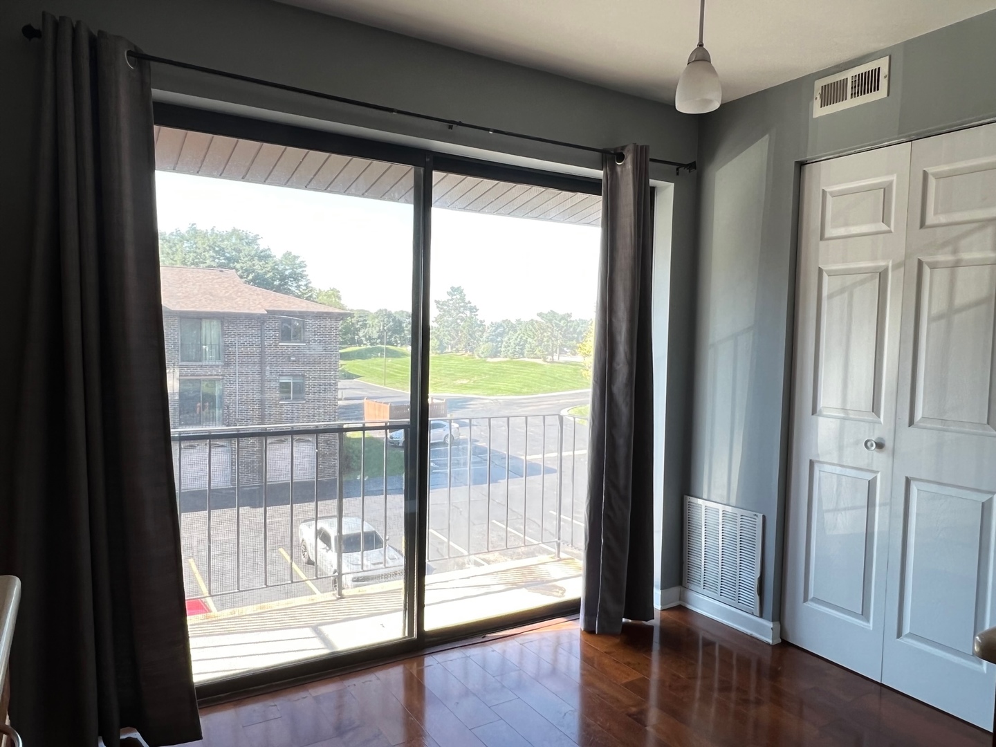 5th image of 1725 S Washington St, Naperville, IL 60565