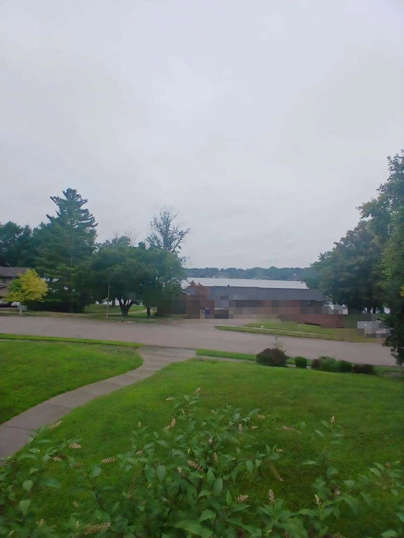 2nd image of 304 Greenway Ln, Decatur, IL 62521 | MLS# 12721039