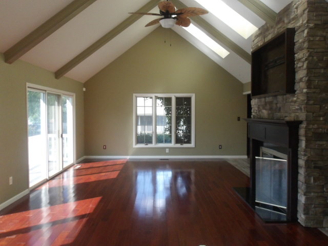 3rd image of 304 Greenway Ln, Decatur, IL 62521 | MLS# 12721039