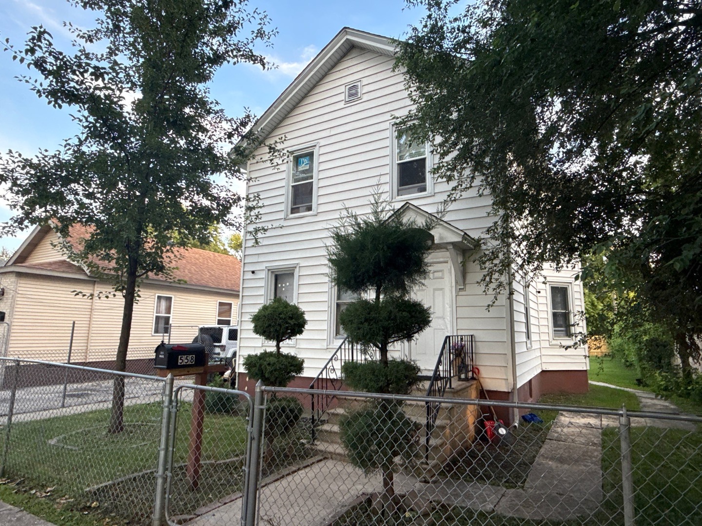 6th image of 558 E Benton St, Joliet, IL 60432 | MLS# 12721058