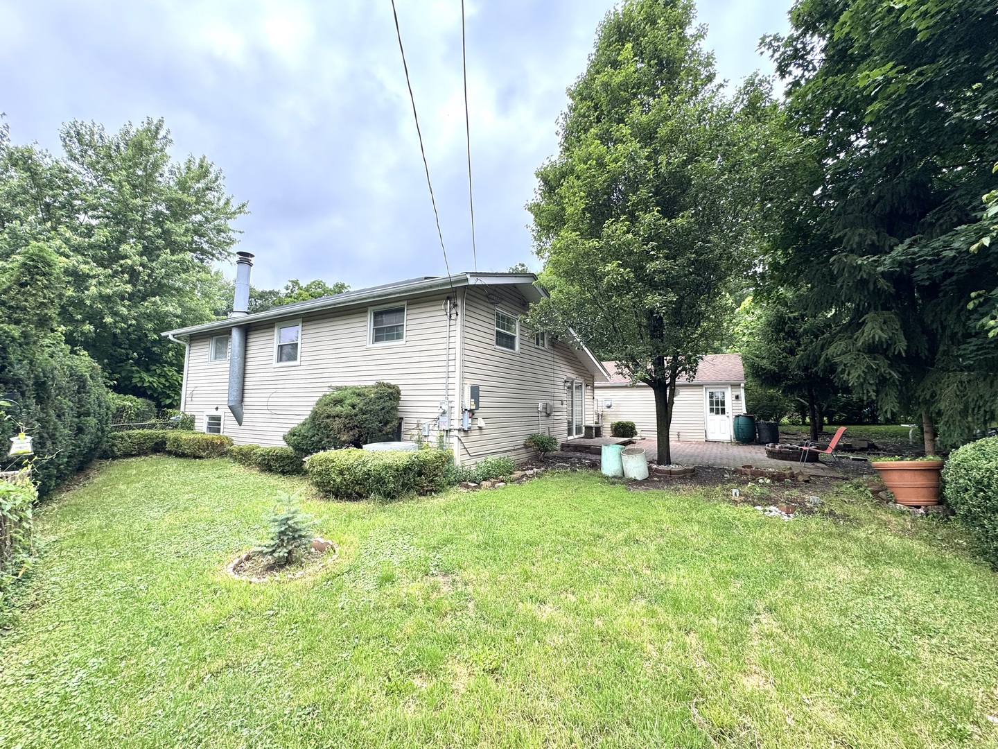 18th image of 1008 Adams Ct, Carpentersville, IL 60110 | MLS# 12721156