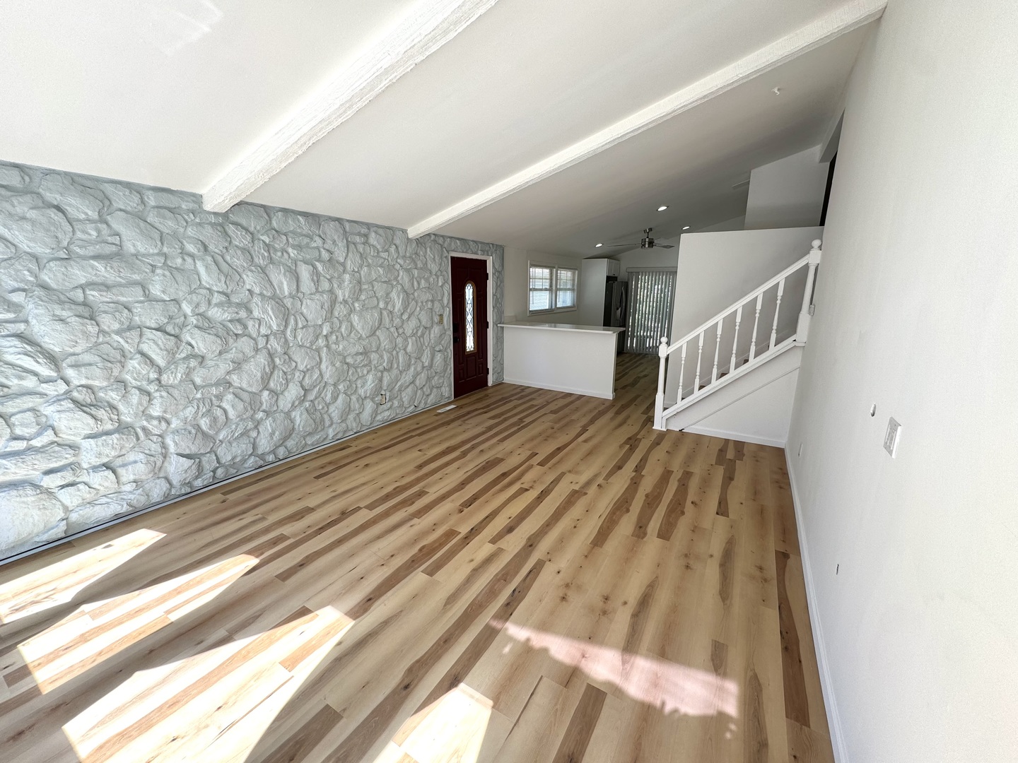 5th image of 1008 Adams Ct, Carpentersville, IL 60110 | MLS# 12721156