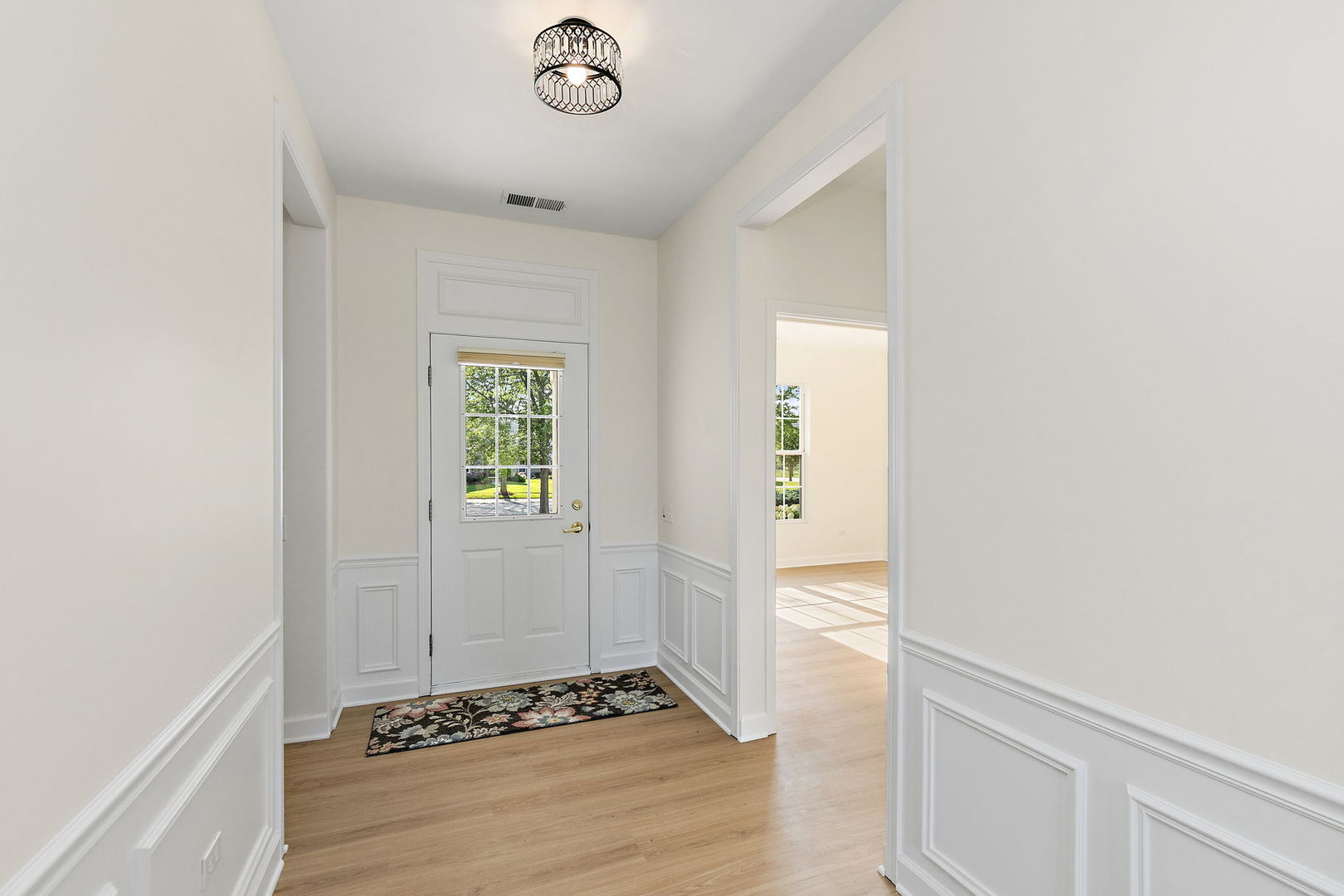 2nd image of 11550 Windsor Dr, Huntley, IL 60142 | MLS# 12721171