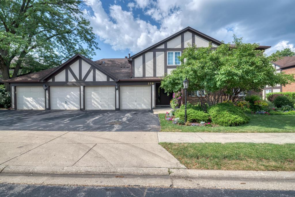 1st image of 228 Brookside Ln #A, Willowbrook, IL 60527 | MLS# 12721457