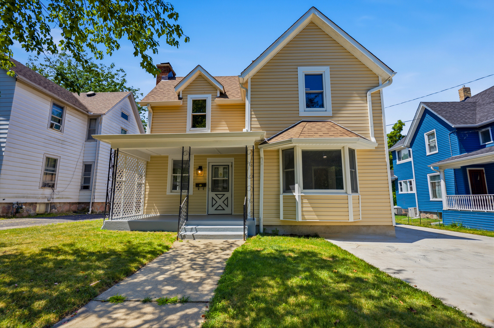 1st image of 404 Lincoln St, Harvard, IL 60033 | MLS# 12721466