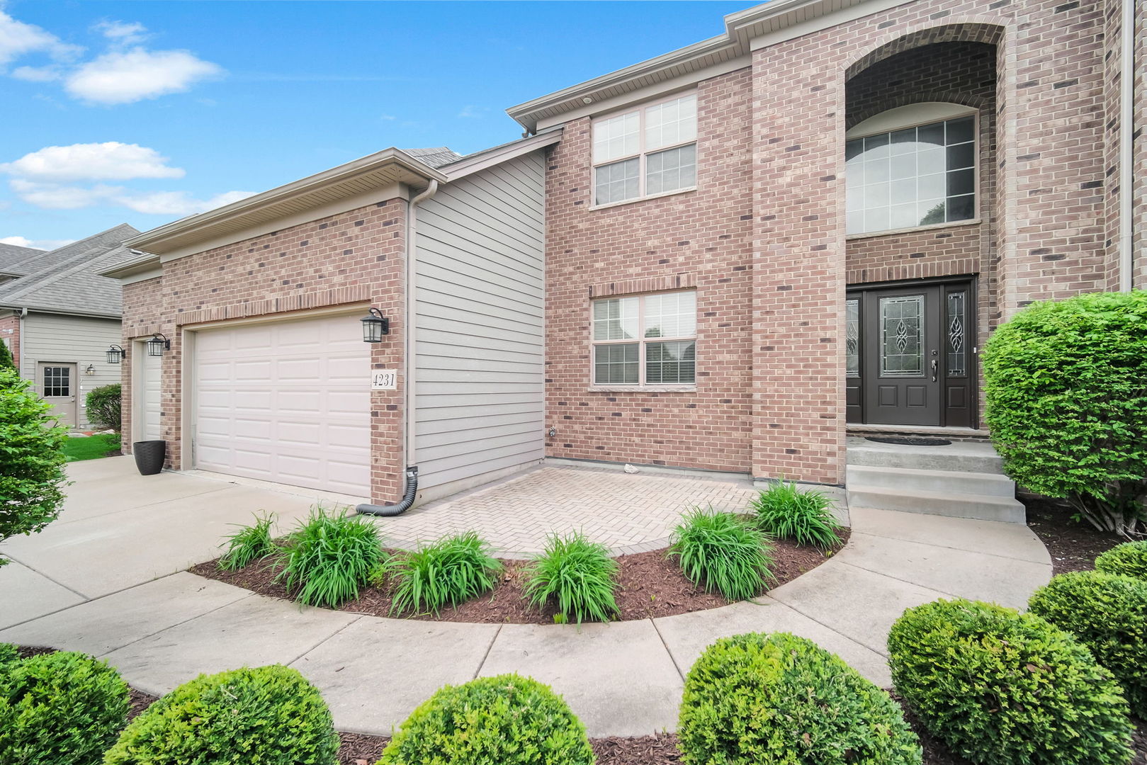 3rd image of 4231 Honey Locust Dr, Naperville, IL 60564 | MLS# 12721534
