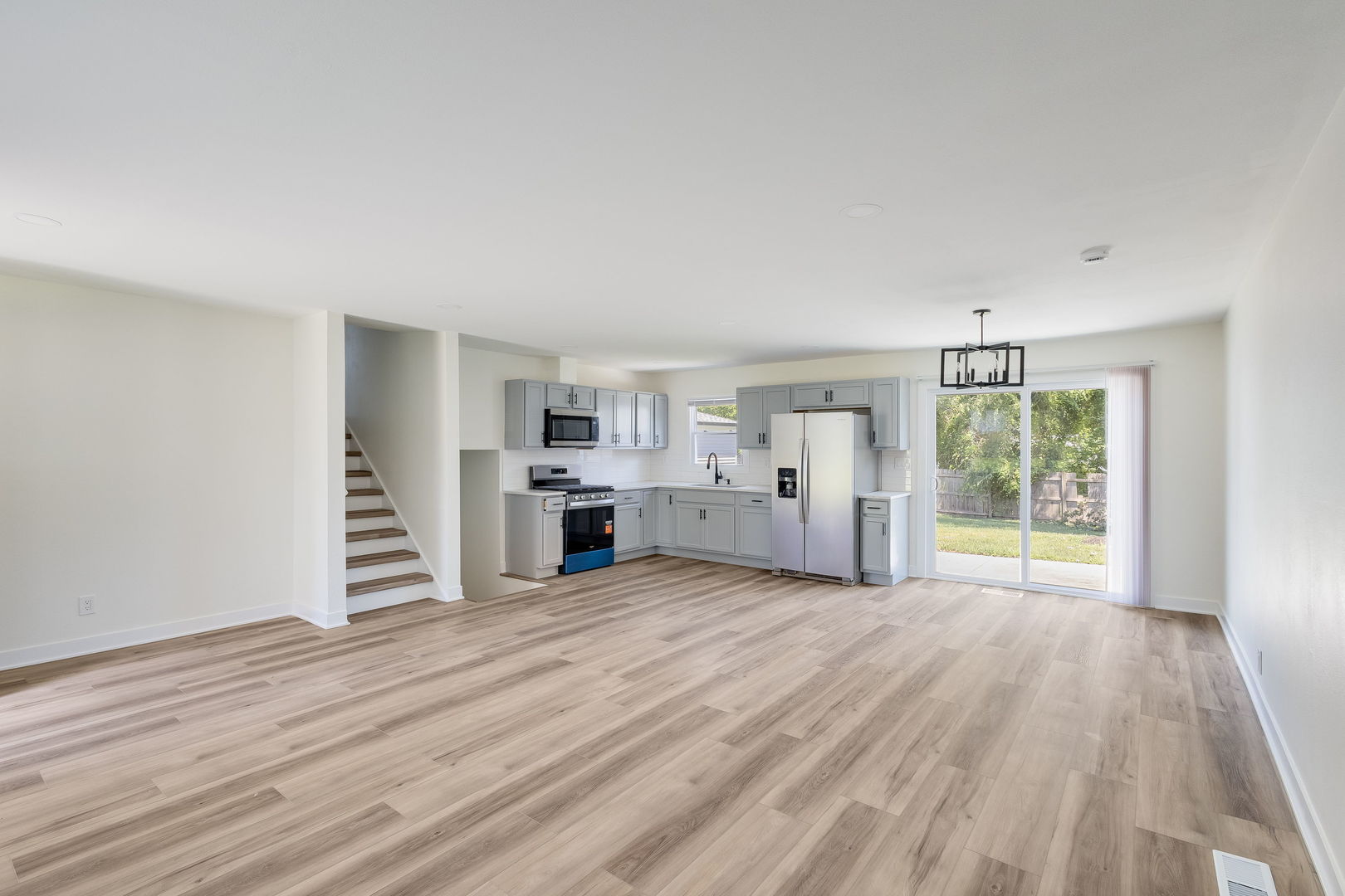 3rd image of 1859 Reichert Ave, Sauk Village, IL 60411 | MLS# 12721541