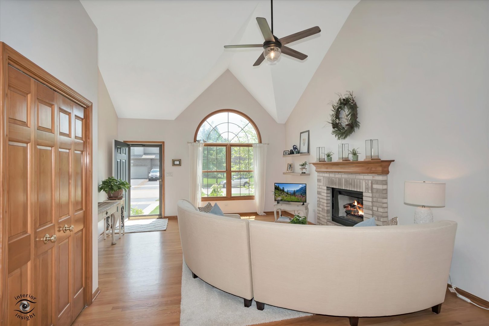 2nd image of 600 Sudbury Cir, Oswego, IL 60543 | MLS# 12721566