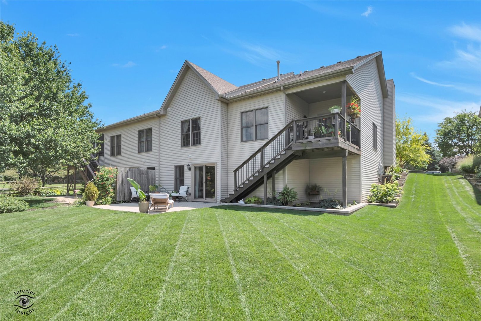 27th image of 600 Sudbury Cir, Oswego, IL 60543 | MLS# 12721566