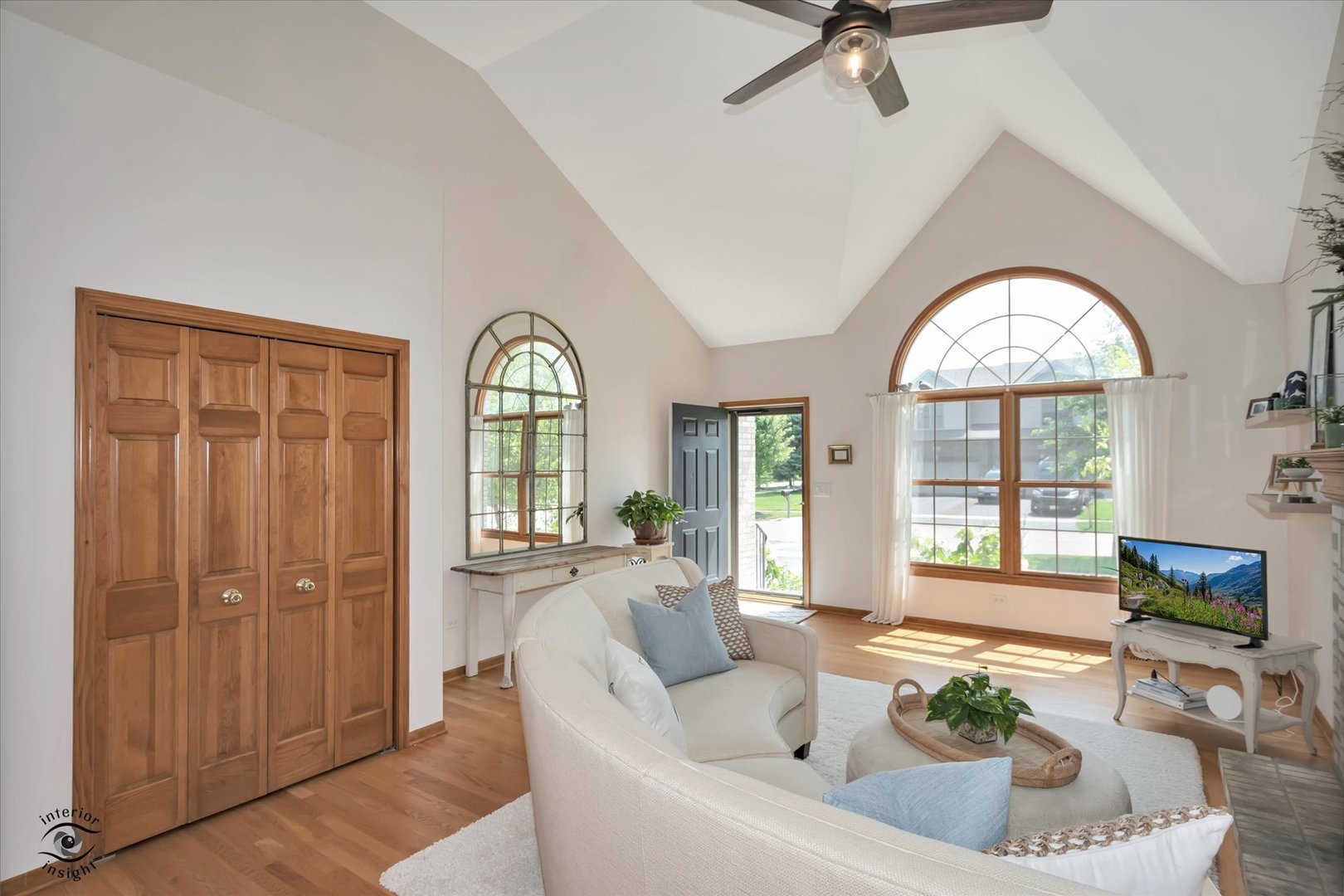 3rd image of 600 Sudbury Cir, Oswego, IL 60543 | MLS# 12721566