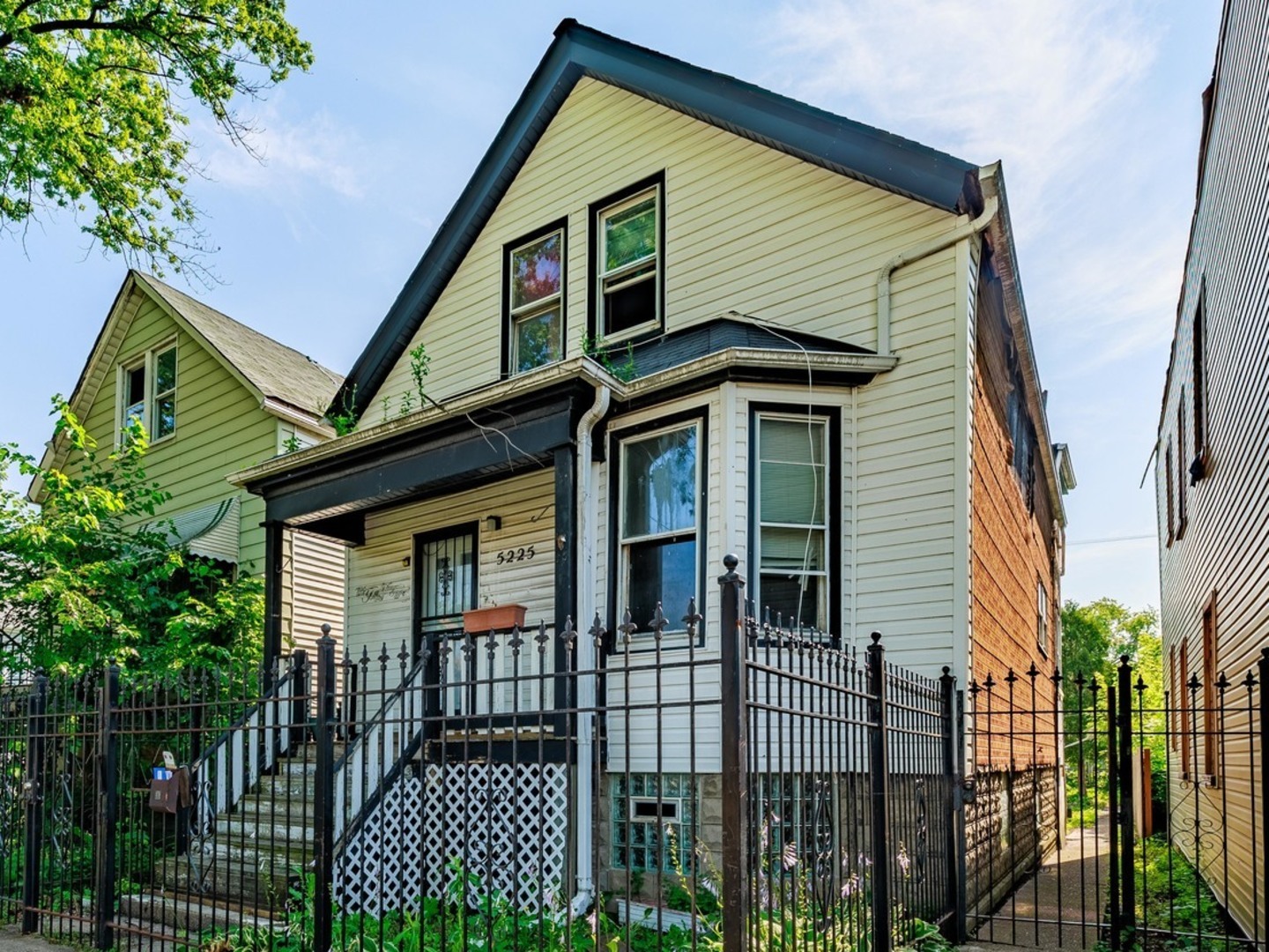 1st image of 5225 S Wood St, Chicago, IL 60609 | MLS# 12721589