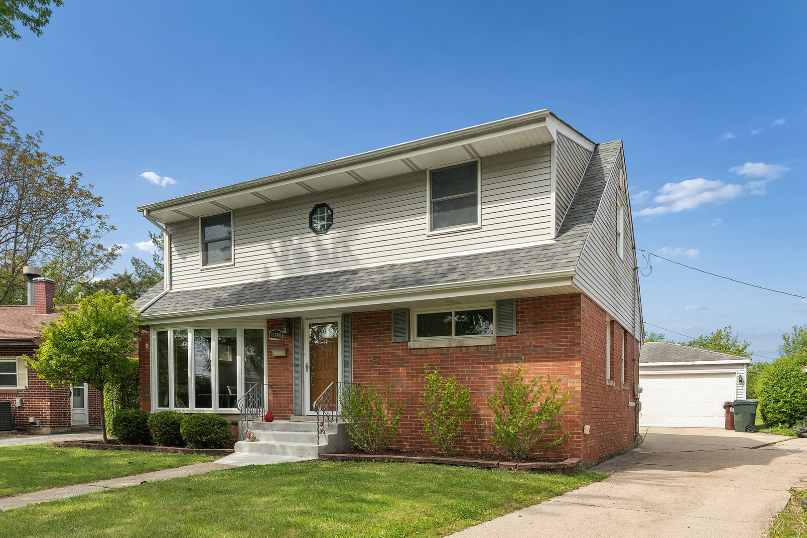 3rd image of 18646 Golfview Ave, Homewood, IL 60430 | MLS# 12721607