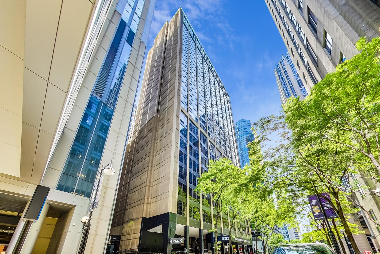 5th image of 233 E Erie St, Chicago, IL 60611